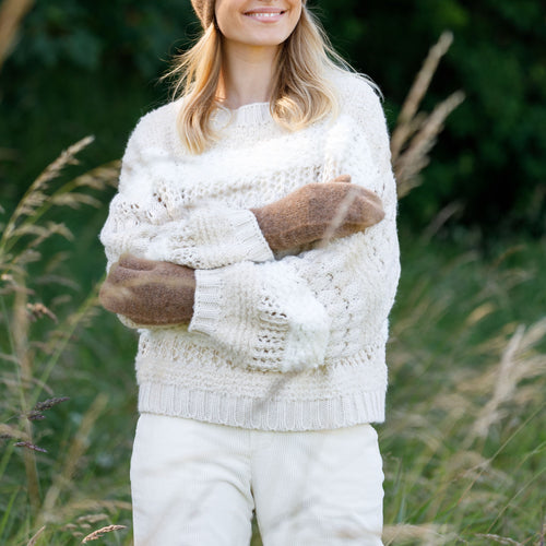BLACK COLOUR Ginger Mittens in Camel