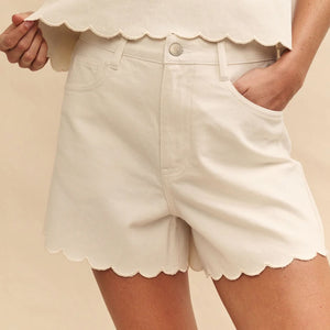 Denim Scallop Shorts in Cream