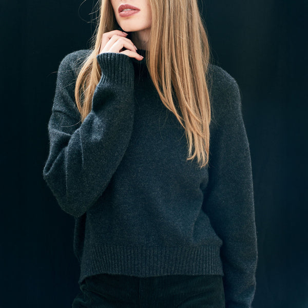 JUMPER 1234 Oversize Roll Collar Jumper in Black