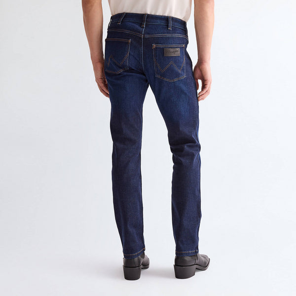 WRANGLER Greensboro Regular Straight Leg Jeans in Rustic Navy