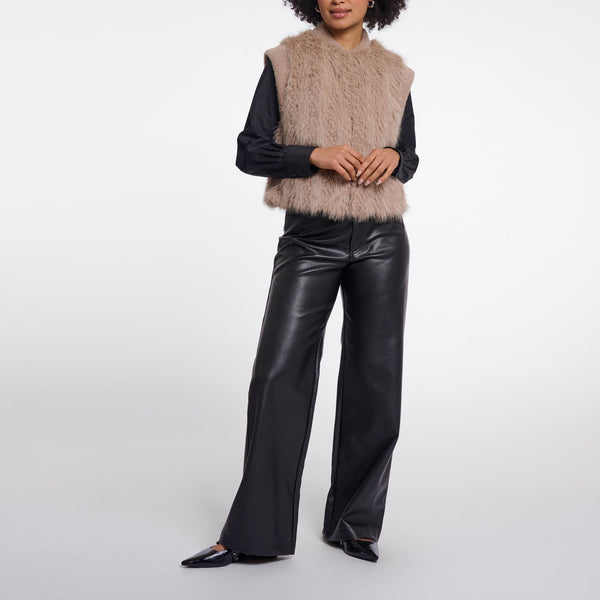 RINO & PELLE Alvita Faux Fur Gilet in Oat