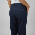 MY ESSENTIAL WARDROBE The Lara 115 Pant in Dark Blue