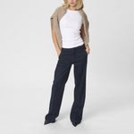 MY ESSENTIAL WARDROBE The Lara 115 Pant in Dark Blue