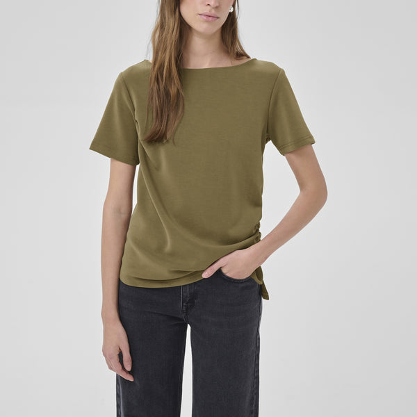 MY ESSENTIAL WARDROBE MWHelle Asymmetric Tee in Capers
