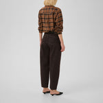 MY ESSENTIAL WARDROBE MWLance 188 High Barrel Leg Jeans in Dark Brown
