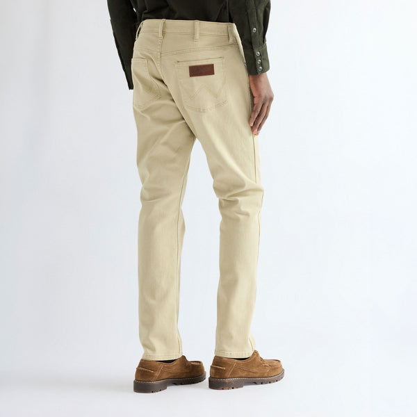 WRANGLER Greensboro Regular Straight Leg Jeans in Twill
