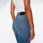 DL1961 Thea Boyfriend Relaxed Tapered Jeans in Wythe Cuffed