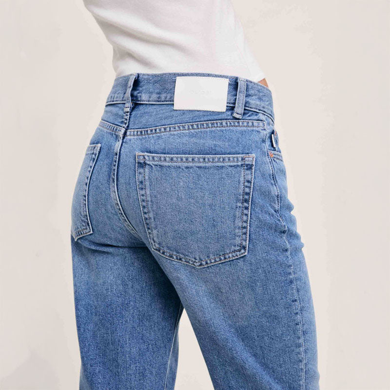 DL1961 Romie Slim Straight Mid Rise Highluxe Jeans in Meadow Lake