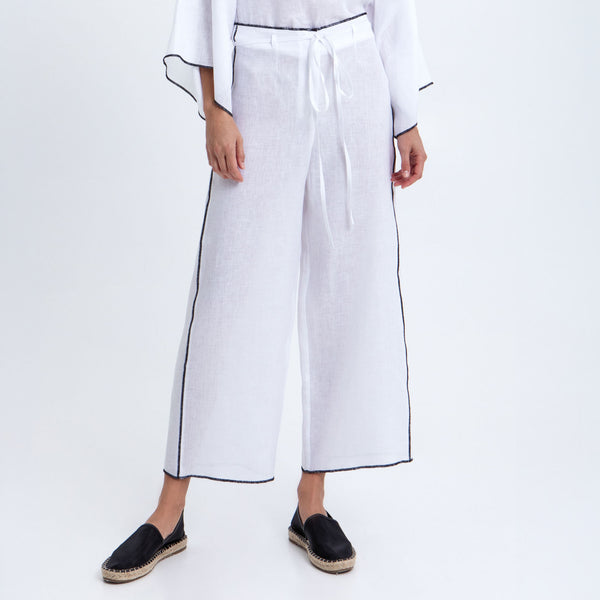 GREEK ARCHAIC KORI Cropped Interlock Stitch Trousers in White/Black