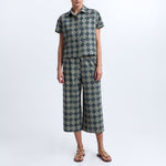 GREEK ARCHAIC KORI Daisy Back Pleat Linen Shirt in Sage/Navy Blue