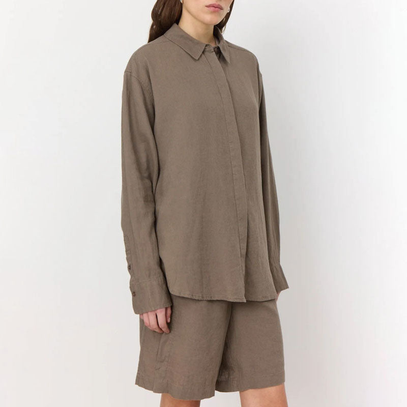 LEVETE ROOM Naja 20 L/S Linen Shirt in Falcon