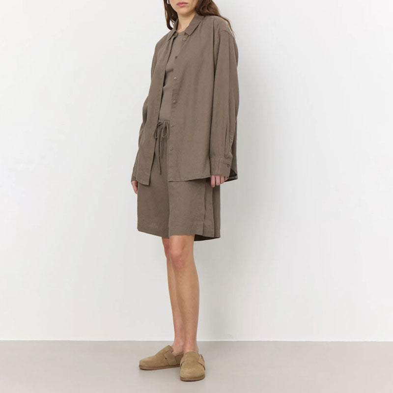 LEVETE ROOM Naja 20 L/S Linen Shirt in Falcon