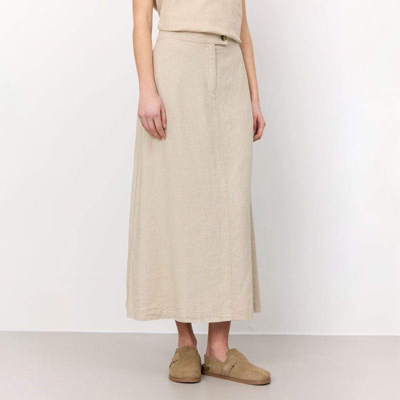 LEVETE ROOM Naja 22 Linen Mix Skirt in Island Fossil Melange