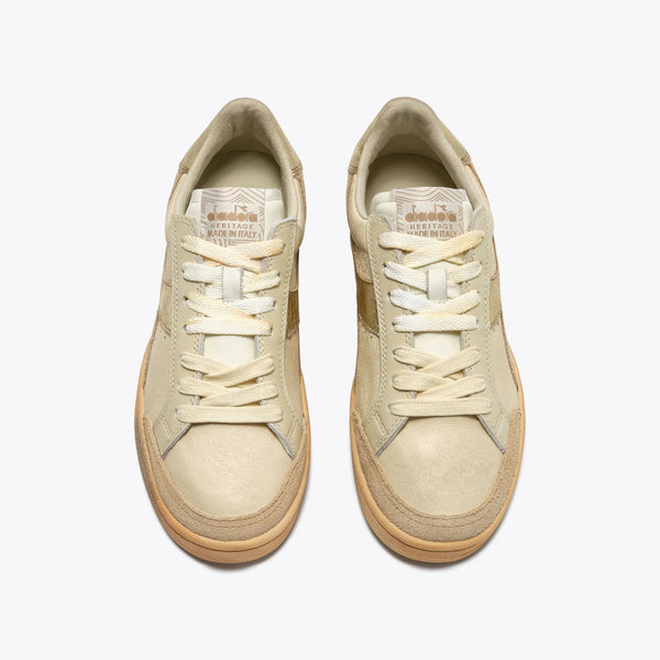 DIADORA Prestige Aged Italia Sneakers in Rich Gold