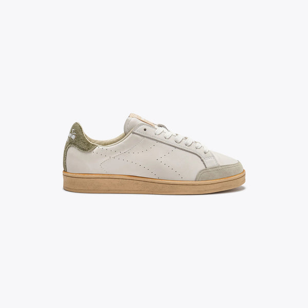 DIADORA Prestige Plain Used Sneakers in Kiwi Green