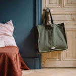 LES PENSIONNAIRES Organic Cotton Large Bag in Caper Green