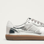 ALOHAS Tb.490 Rife Shimmer Leather Sneakers in Silver/Cream