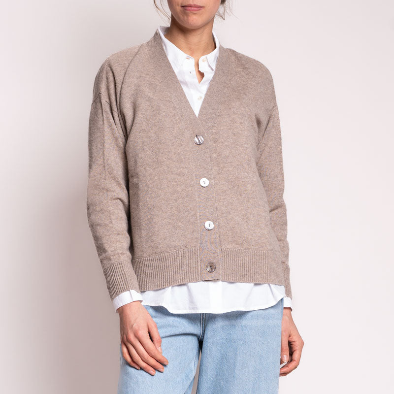 Oversize Cashmere Cardigan in Organic Brown