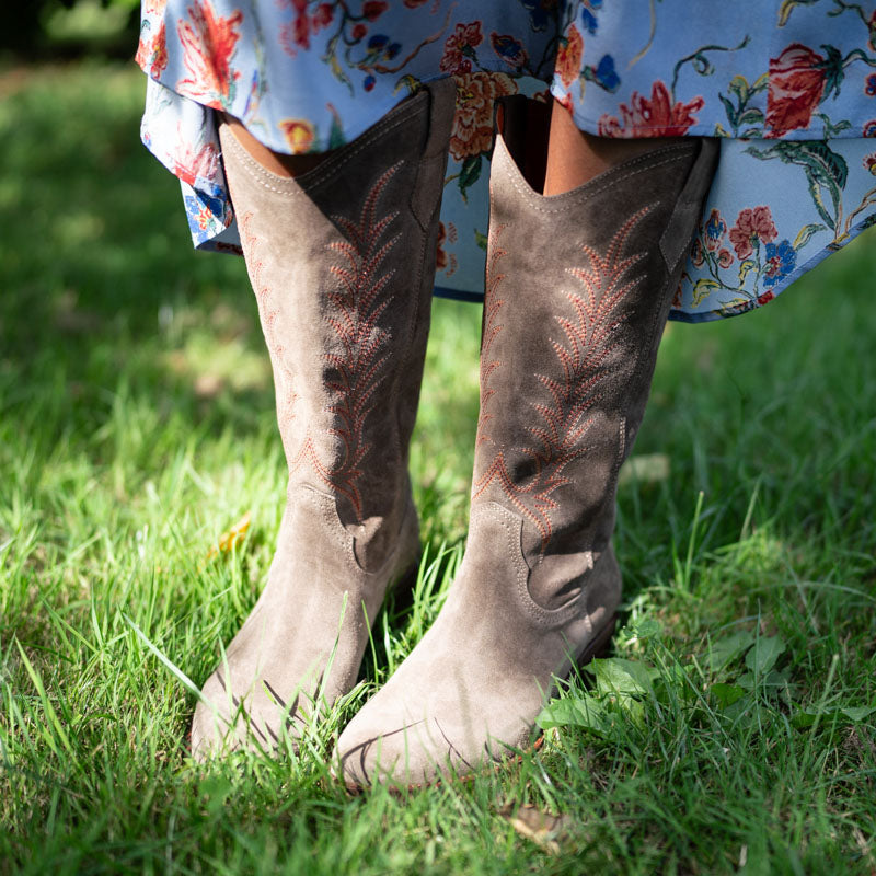 PENELOPE CHILVERS Goldie Embroidered Cowboy Boots in Taupe