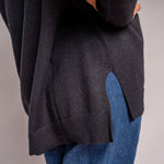 JUMPER 1234 Oversize V Neck Jumper in Black