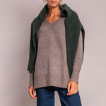 CASH CA Long V Neck Chunky Knit in Fossil