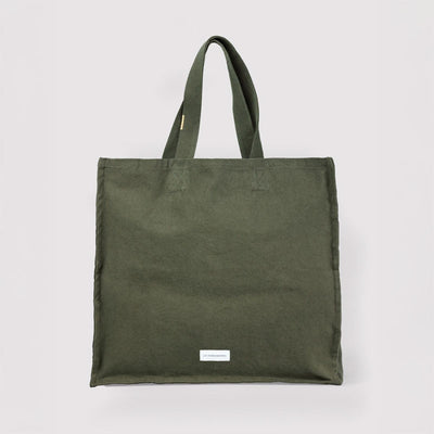LES PENSIONNAIRES Organic Cotton Large Bag in Caper Green