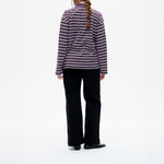 BAUM UND PFERDGARTEN Jeanne Top in Plum Polo Stripe