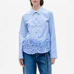 BAUM UND PFERDGARTEN Mariel Stripe Rosette Shirt in Light Blue Stripe