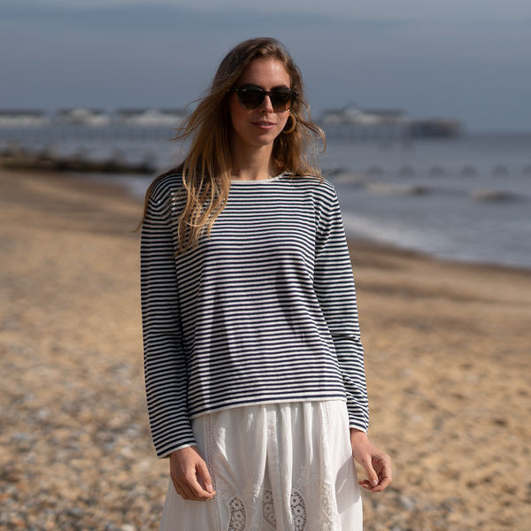 COLLEN & CLARE Easton Cotton Loose Stripe Knit in White/Navy