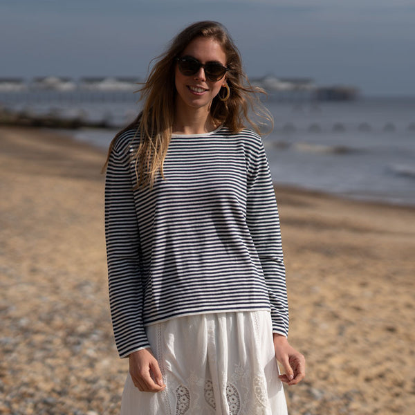 COLLEN & CLARE Easton Cotton Loose Stripe Knit in White/Navy