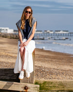 MAISON HOTEL Luisa Skirt in White Lilies