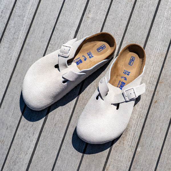 BIRKENSTOCK Boston SFB LEVE Sandals in Antique White