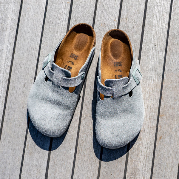 BIRKENSTOCK Boston LEVE Sandals in Pure Sage