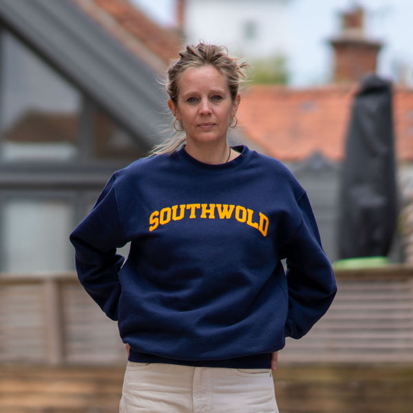 BOATHOUSE Southwold Crewneck in Navy