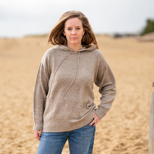 COLLEN & CLARE Yang Yak Hoodie in Stone