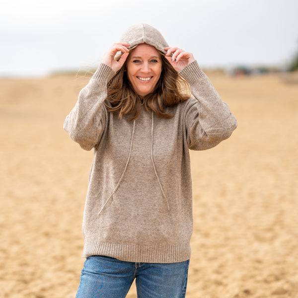 COLLEN & CLARE Yang Yak Hoodie in Stone