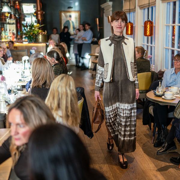 MARFA STANCE Cropped Aviator Vest in Chocolate