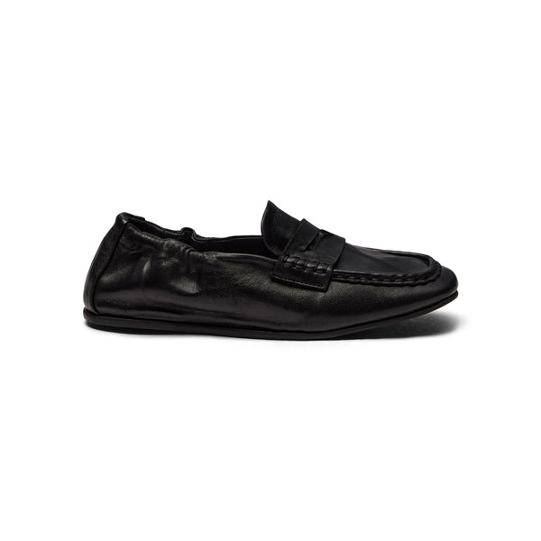 PAVEMENT Helios Leather Shoes in Black