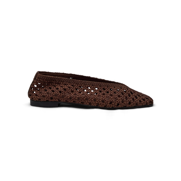 PAVEMENT Lorinda Leather Ballet Flats in Brown