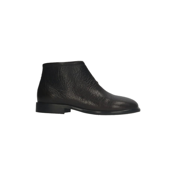 PAVEMENT PALissa Buffalo Leather Ankle Boots in Black