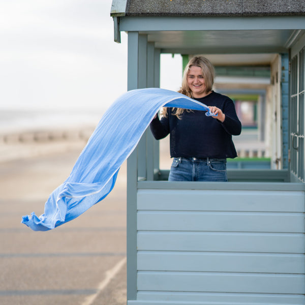 COLLEN & CLARE Contrast Edge Scarf in Blue/Natural