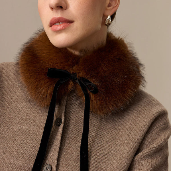 HELEN MOORE Diana Collar in Mahogany