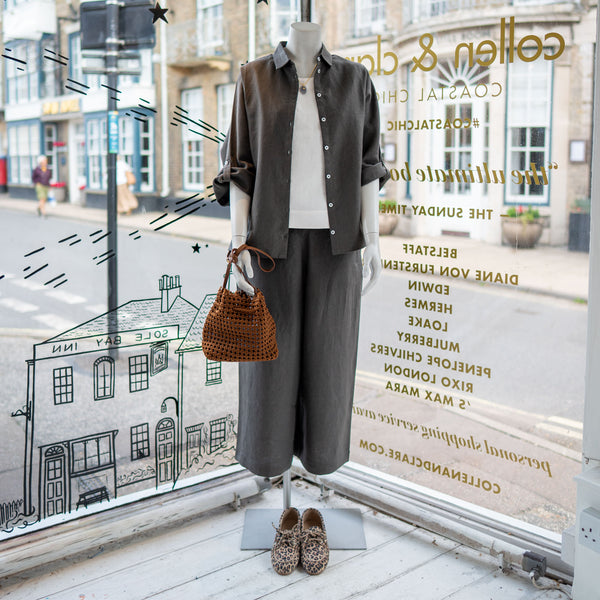 COLLEN & CLARE Linen Long Sleeve Shirt in Fir Green