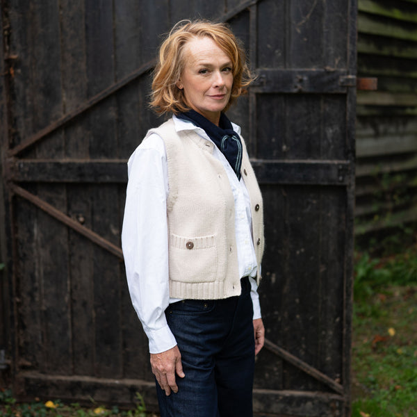 COLLEN & CLARE Mina Cashmere and Lambswool Sleeveless Cardigan in Birch
