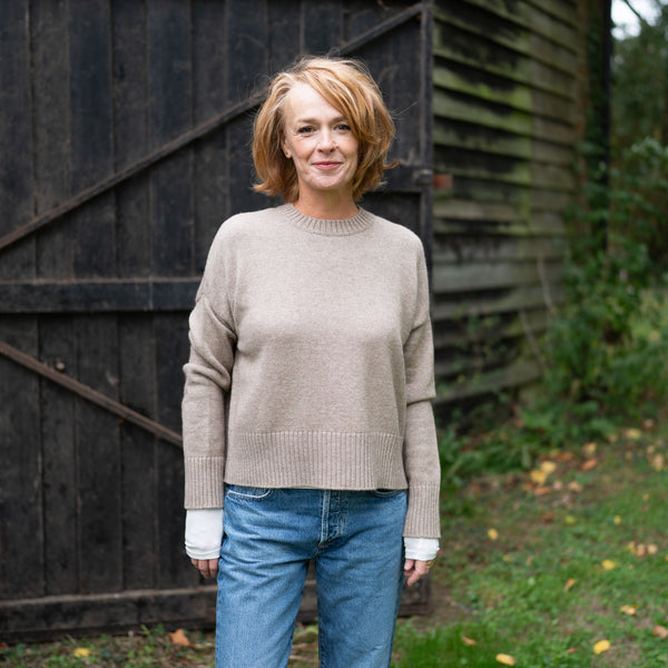 COLLEN & CLARE Tash Cashmere and Lambswool Round Neck Jumper in Stone Marl