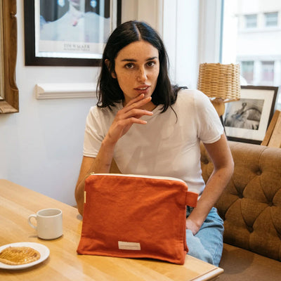 LES PENSIONNAIRES Organic Cotton Toiletry Bag in Flaming Orange