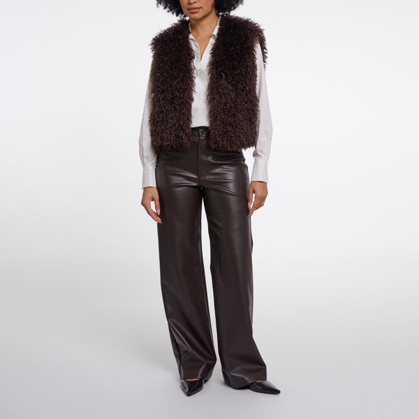 RINO & PELLE Sensy Hairy Gilet in Coffee Roast