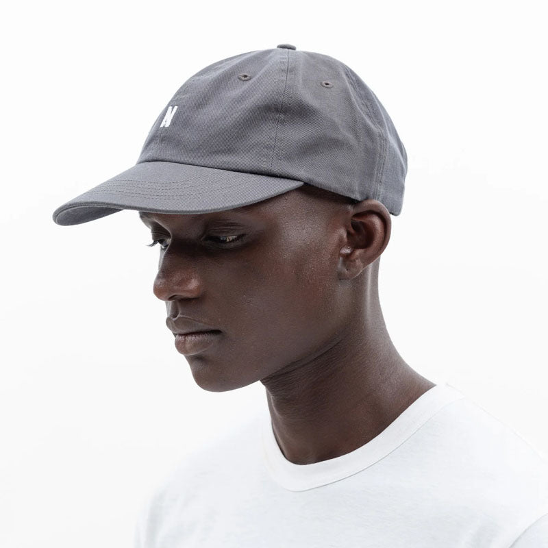 NORSE PROJECTS Twill Sports Cap in Magnet Grey