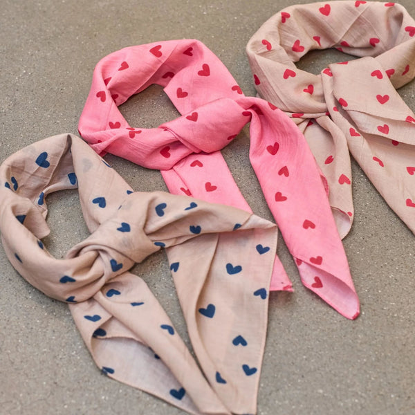 BLACK COLOUR BCClaudine Mini Scarf in Rose Heart