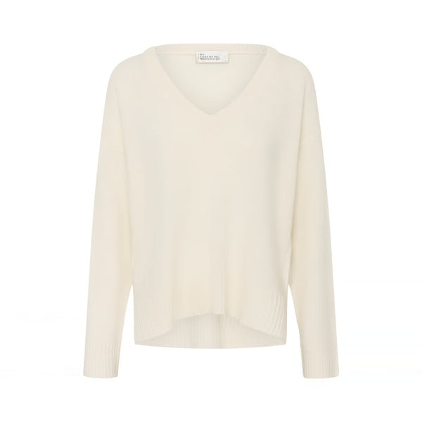 MY ESSENTIAL WARDROBE MWHuxi V-Neck Knit Pullover in Snow White